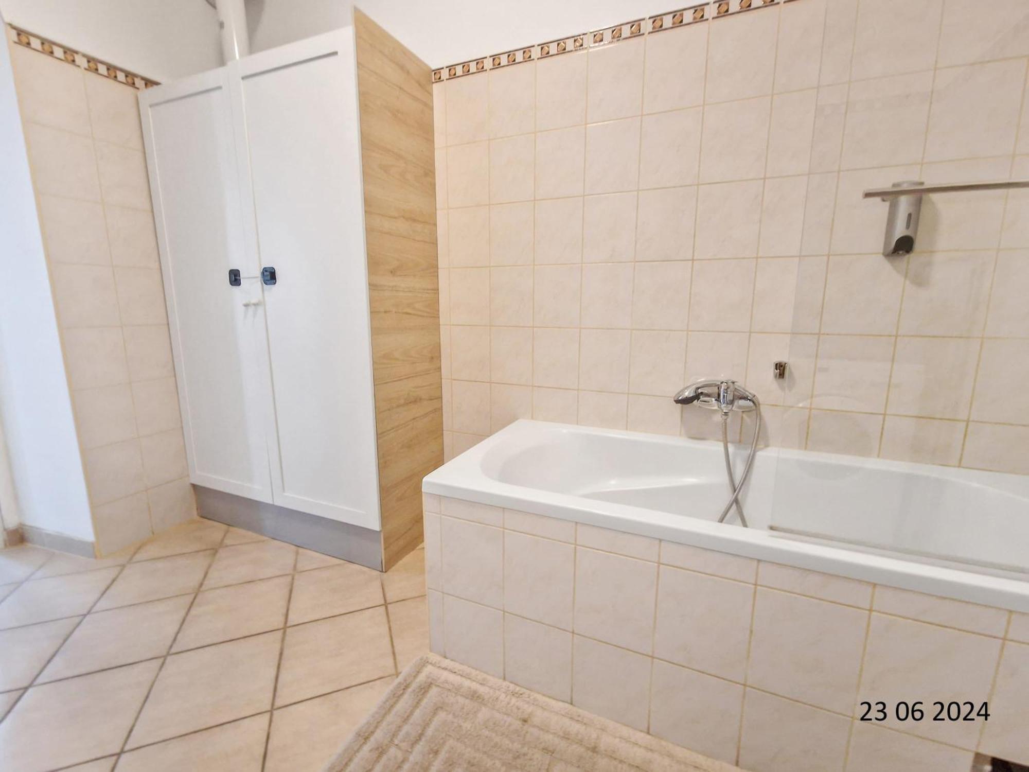 Elegant Three-Bedroom Suite Vienna Luaran gambar